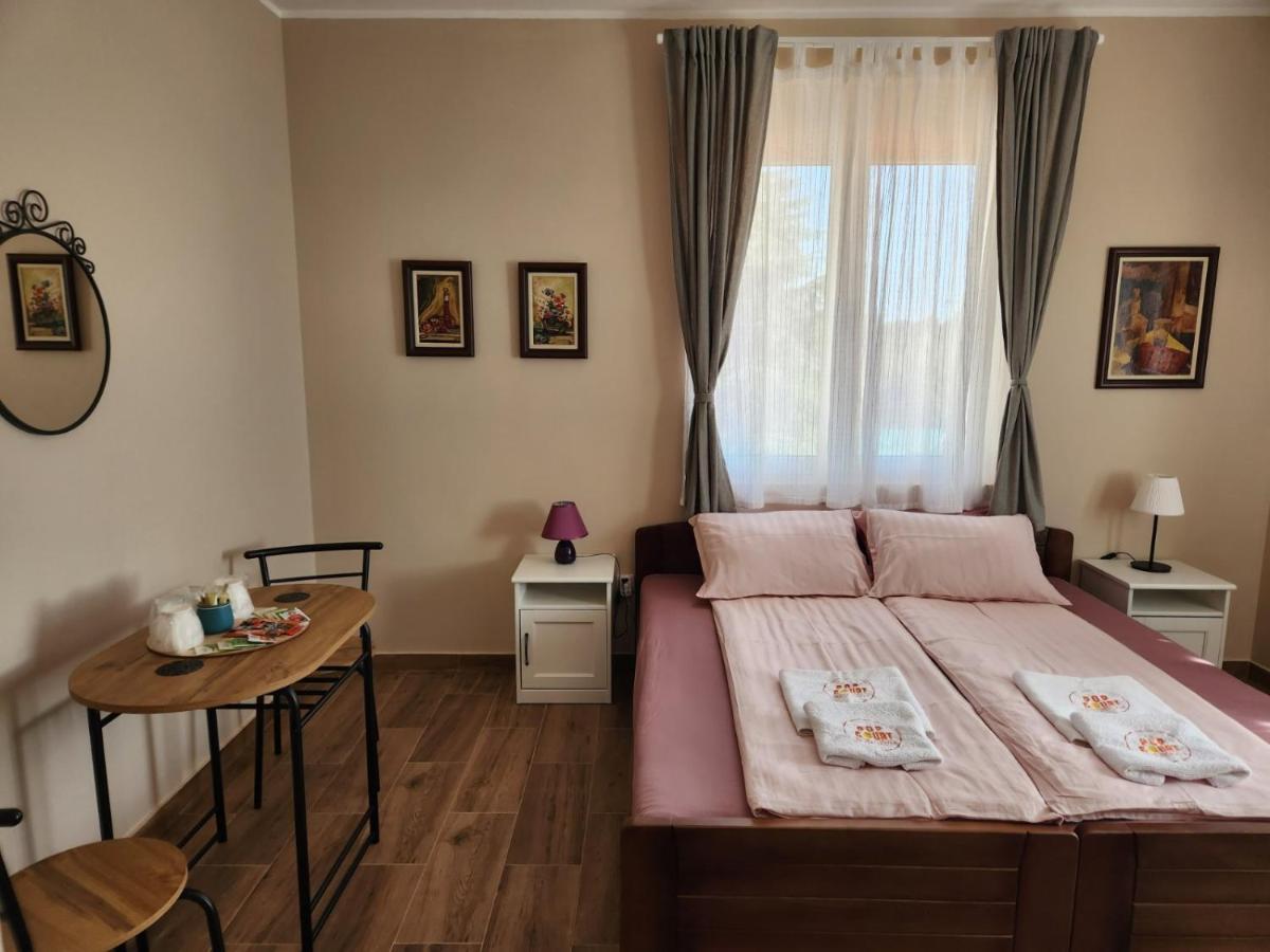 Roomsapartments Popcourt Панчево Экстерьер фото