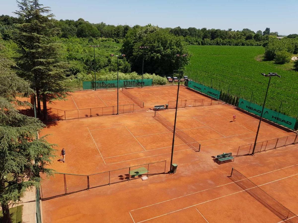 Roomsapartments Popcourt Панчево Экстерьер фото
