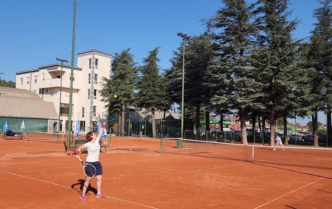 Roomsapartments Popcourt Панчево Экстерьер фото